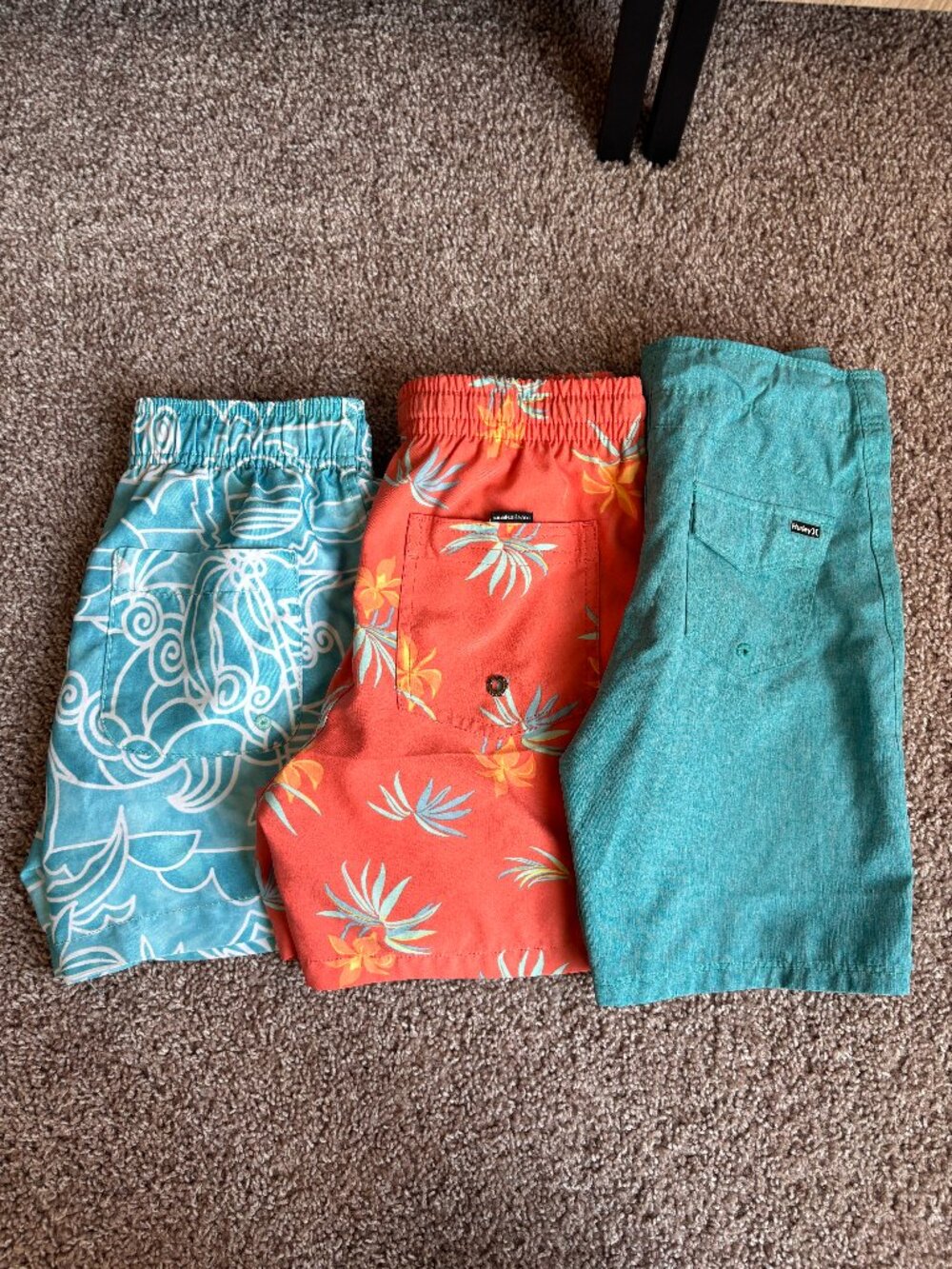 Boys Swim Trunks Shorts Bundle Size 7/8 3 pc Lot Speedo Hurley Quicksilver